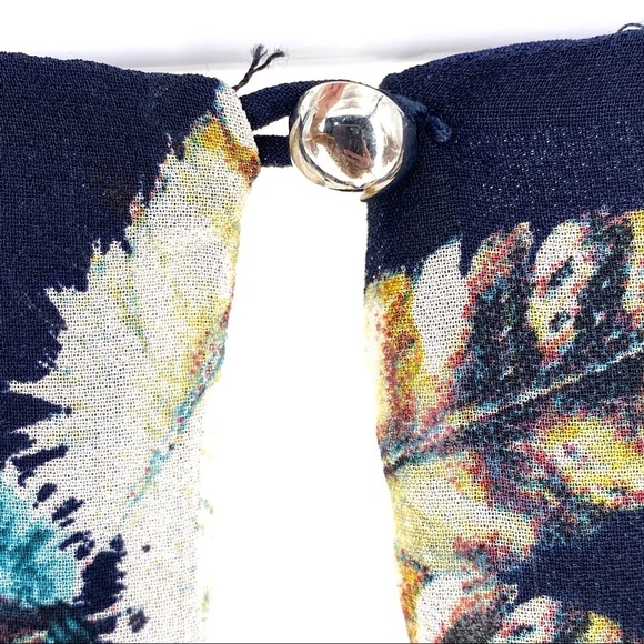 d.n.a Couture Women's Floral Spaghetti Strap Pleated Top- M - Picture 4 of 6